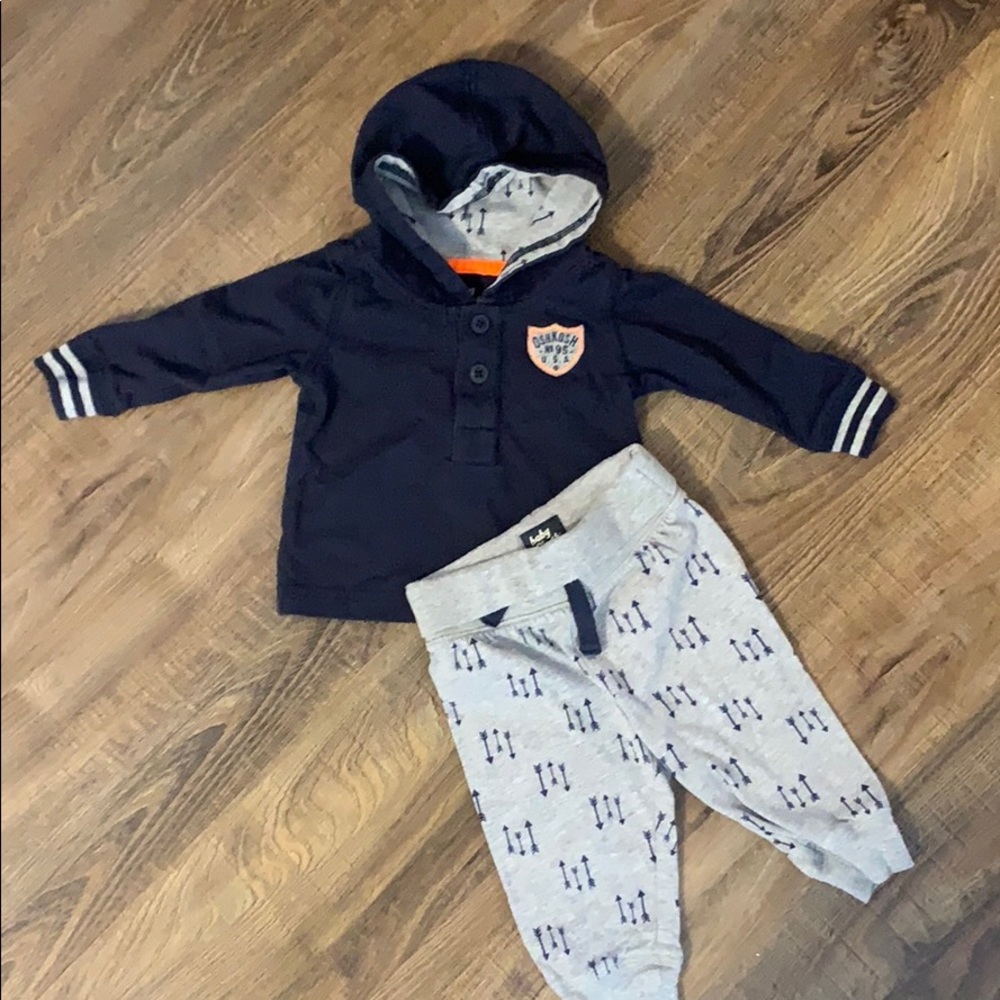 SALE 3/$20 OshKosh B’Gosh Arrow Outfit